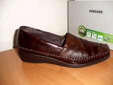 Schuhe Slipper Bonne Forme Gr. 5,5   braun