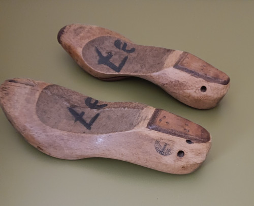 Paar sehr alte schuhleisten - paar,