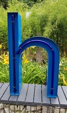 Alter großer Neon-Buchstabe "h", NICHT leuchtend