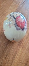 Bemaltes Straußenei