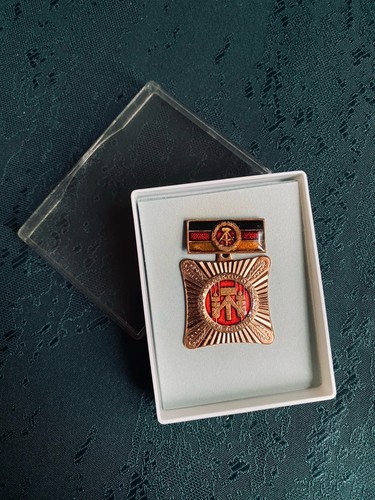Ddr verdienstmedaille - ddr,