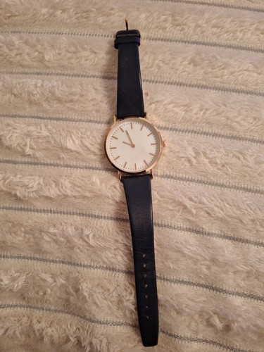 Damenarmbanduhr gold mit