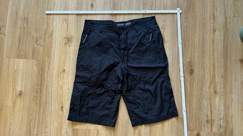 Kurze schwarze shorts - kurze,, von