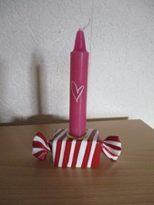 Kerzenhalter mit Kerzen, ca. 8 x 3 x 3 cm , ungebraucht.