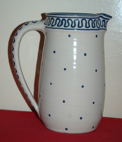 Hübsche ältere karaffe - hübsche,