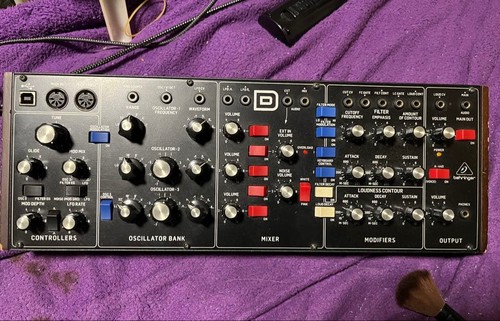 Behringer model analog - behringer,