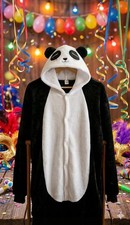Erwachsenen Panda Onesie – Lustiger Tier-Pyjama & Faschingskostüm