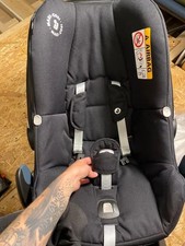 Maxi Cosi Babyschale mit Isofix Station