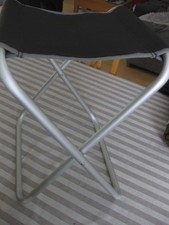 Westfield Be-Smart Klapphocker Stool Grey Camping bis 100 kg 56x41x4 cm