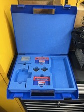 SCHLÜSSELSCHNEIDEMASCHINE /