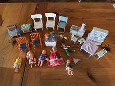 Konvolut Puppenstuben Möbel Puppen Tlw. DDR