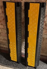 2 Stück Onpira® 2-Kanal Kabelbrücken Überfahrschutz Rampen neu