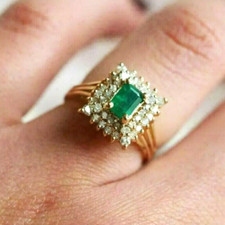 Schöne Damen 2,20 Kt Smaragd