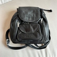 kleiner Damen Rucksack echtes Leder schwarz gut erhalten Innenfach Lederrucksack
