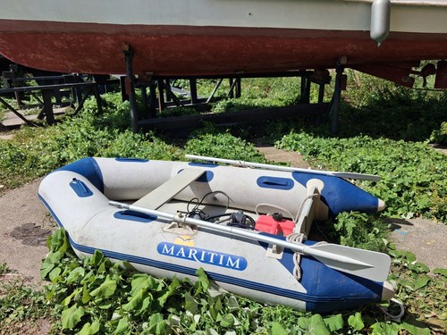Schlauchboot mit takt motor - mit,