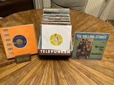 Singles Vinyl Sammlung 95 Stk.+ Telefunken Singles Holzbox Original.