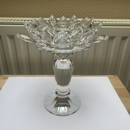 Deko glasblüte auf sockel - sockel, /