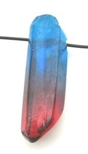 Bergkristall Spitze gebohrt 3 - 5 cm behandelt rot-blau 1 Stück