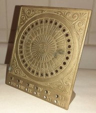 Ewiger Kalender Sonnenuhr aus