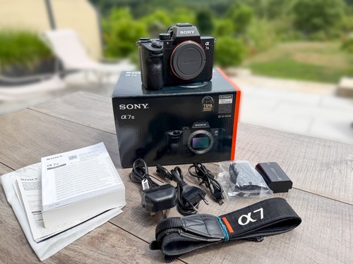 Sony alpha iii - sony,