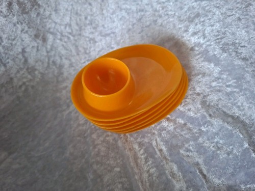 Eierbecher plastik gelb - eierbecher,