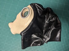 Latex Gasmaske Z56 schwarz mit