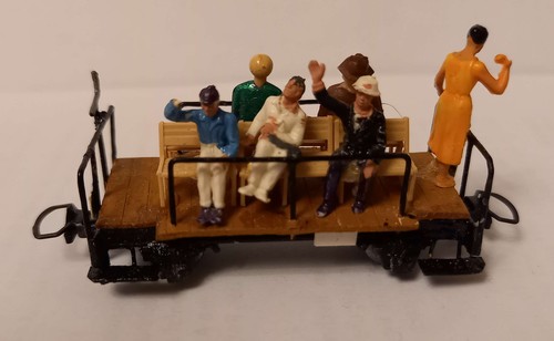 Feldbahnwagen mit fahrgästen - mit,