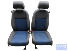 Sitze vorne links rechts blau