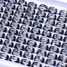 2 Stück schwarze Edelstahlringe für Männer und Frauen in verschiedenen Größen