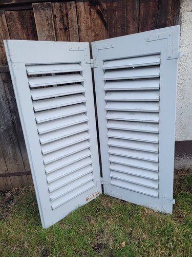 Doppelter fensterladen holz - doppelter,