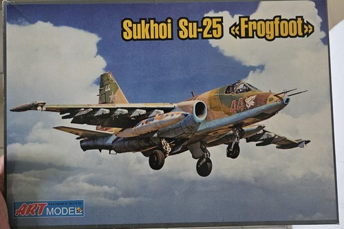 Art model mit - su-25,