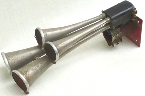 Ddr martinshorn fanfare - martinshorn,