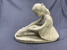 SKULPTUR KLEINE BALLERINA AUS