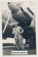 303- WK2  FOTO Pilot im