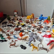 100x Spielfiguren Tiere  Dino Waldtiere Haustiere -Konvolut