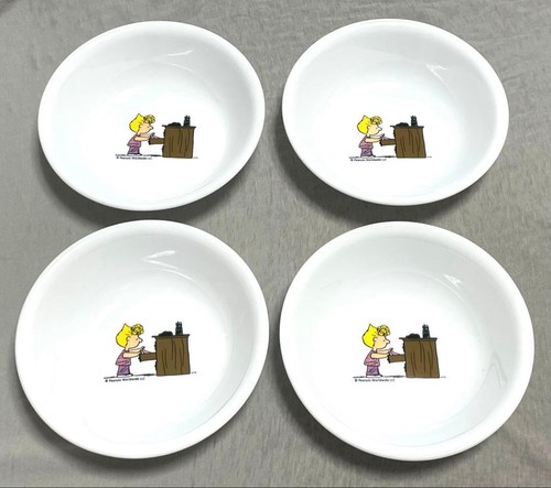 Corelle peanuts snoopy - peanuts,