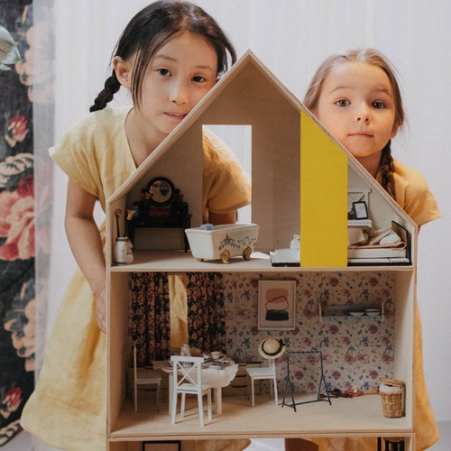 Mini-haus-kleiderständer