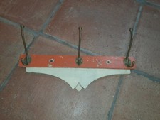 Kleine Garderobe Hakenleiste Holz weiß orange Retro Vintage