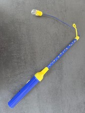Laternenstab mit Licht, blau-gelb mit Sternen  Verkaufe einen funktionierenden