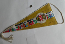 Fussball Wimpel  WM 74 mit Autogrammen der polnischen Nationalmannschaft