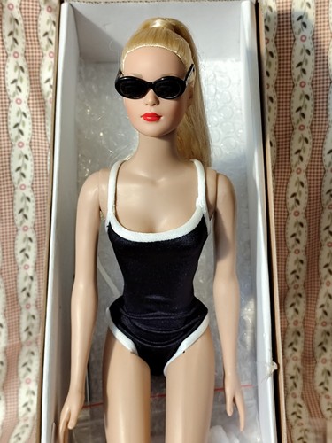 Schaufensterpuppe 40cm tonner - schaufensterpuppe,