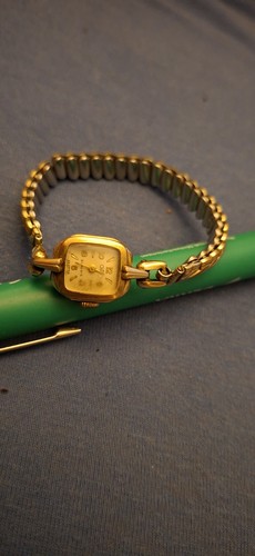 Zierliche damen armbanduhr - zierliche, damen-armbanduhr