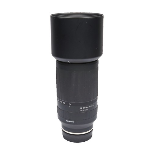 Tamron 300mm 3 di iii - 70-300mm/4,5-6,3,