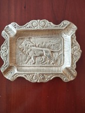 Vintage, Aschenbecher mit Reliefbild Löwe Messing 