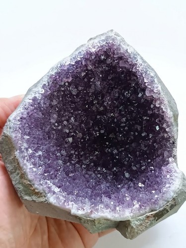 Amethyst druse uruguay 1309 - druse, g