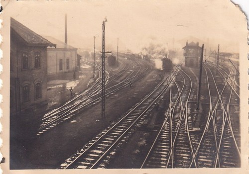 Foto eisenbahn bahnhof in - -,
