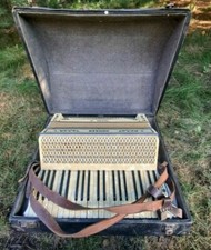 accordion hohner tango III