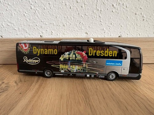 Mannschaftsbus reisebus dynamo - mannschaftsbus,