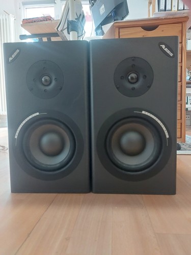 Studio monitore alesis - studio,