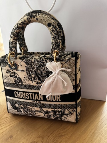 Christian dior medium - medium, lady